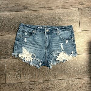 Jean Shorts with Lace Pockets